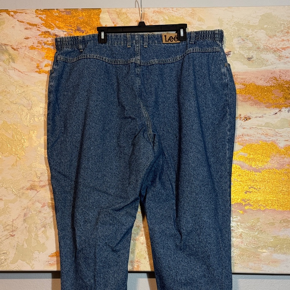 Lee Vintage 80s/90s women’s elastic waist tapered leg jeans